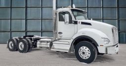 T880 DAY CAB