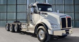 T880 Tri Axle Float Tractor