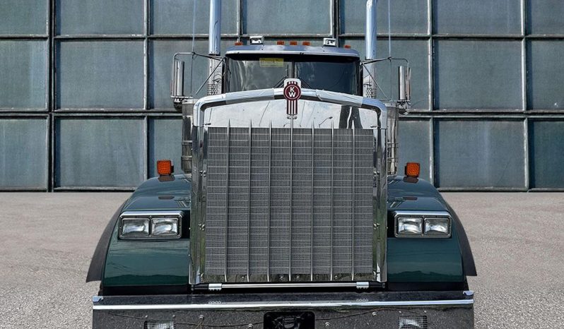 W900B 62″ MID ROOF full