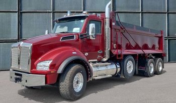 T880 Tri-Axle Cab & Chassis full